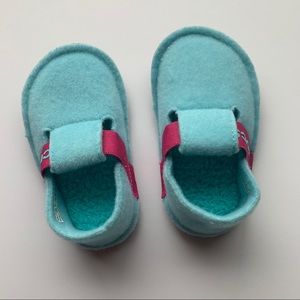 Crocs Kids Classic Slipper, Blue, 8T